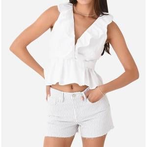 NEW NEVER A WALLFLOWER ruffle wrap top in white